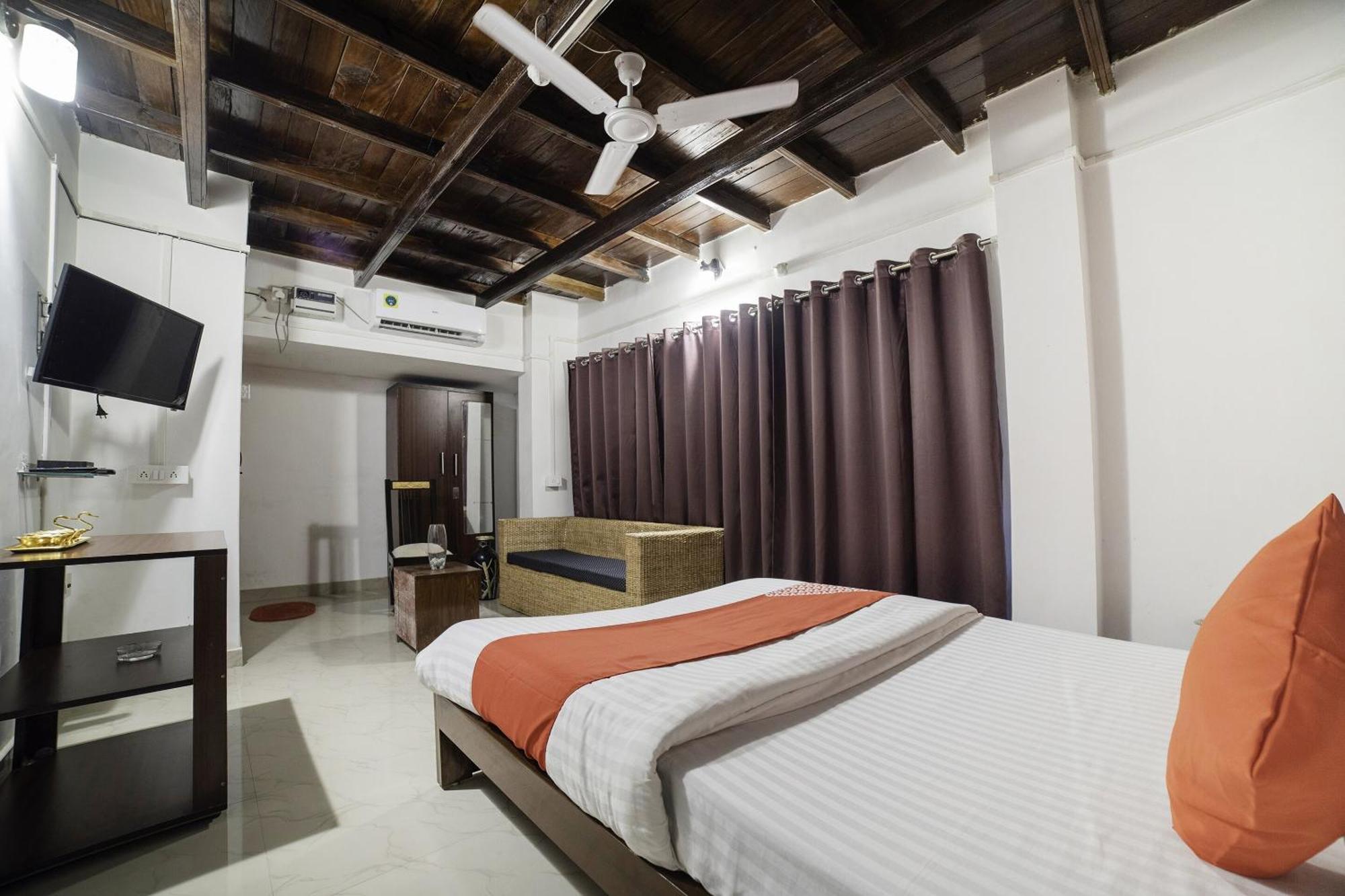 Hotel O Highland Manor Гувахати Екстериор снимка