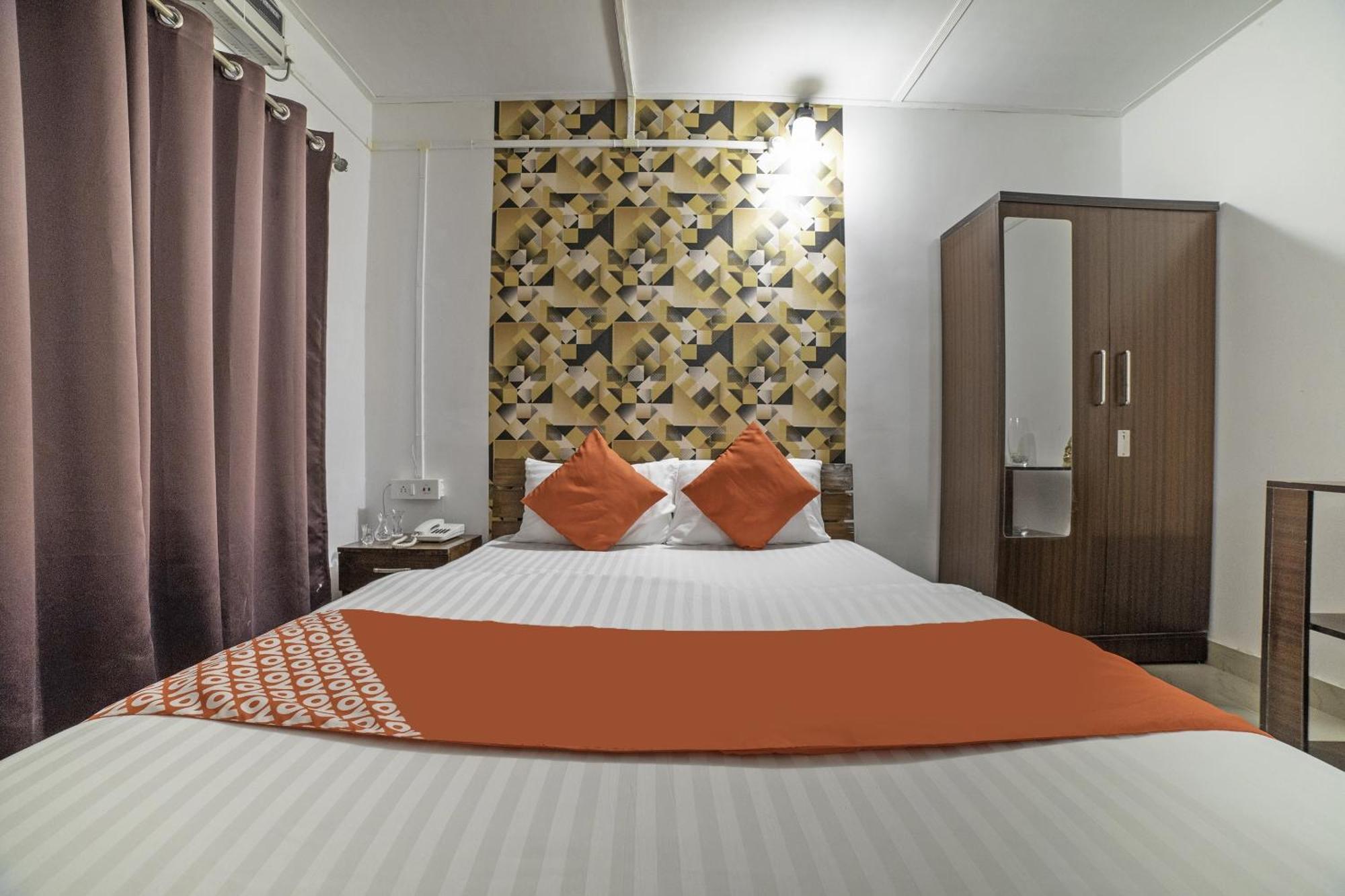 Hotel O Highland Manor Гувахати Екстериор снимка