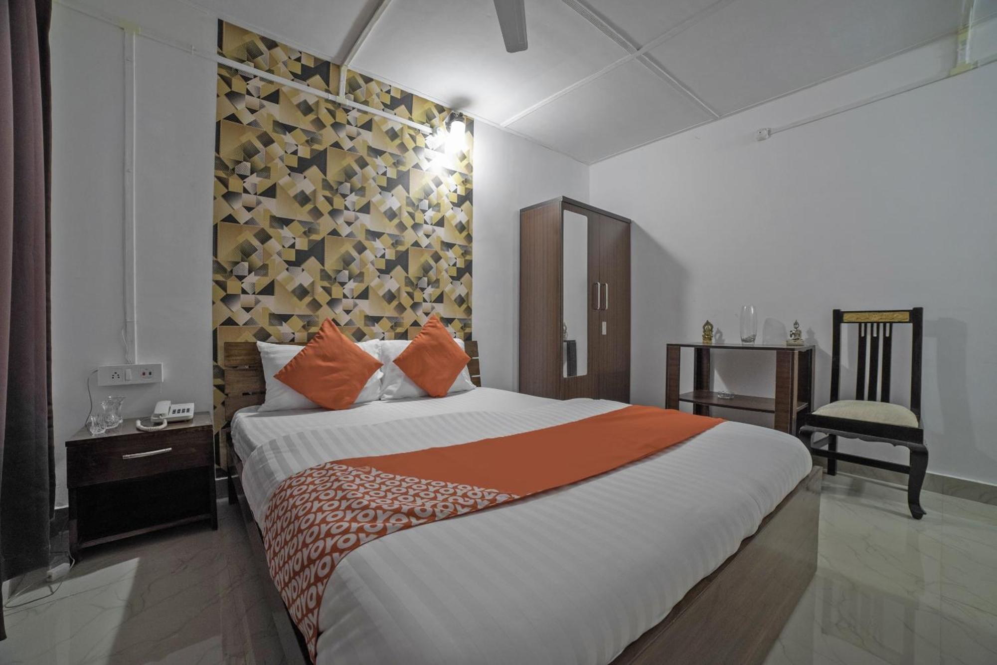 Hotel O Highland Manor Гувахати Екстериор снимка